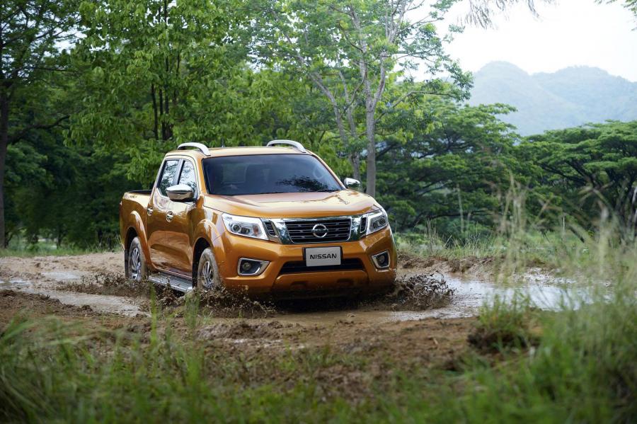  Nissan NP300 Navara Double Cab 2014 года  (TH) (фото 14 из 34)